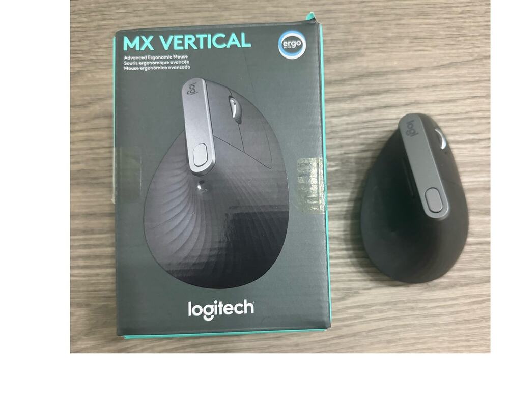 MX VERTICAL Advanced Ergonomic Mouse